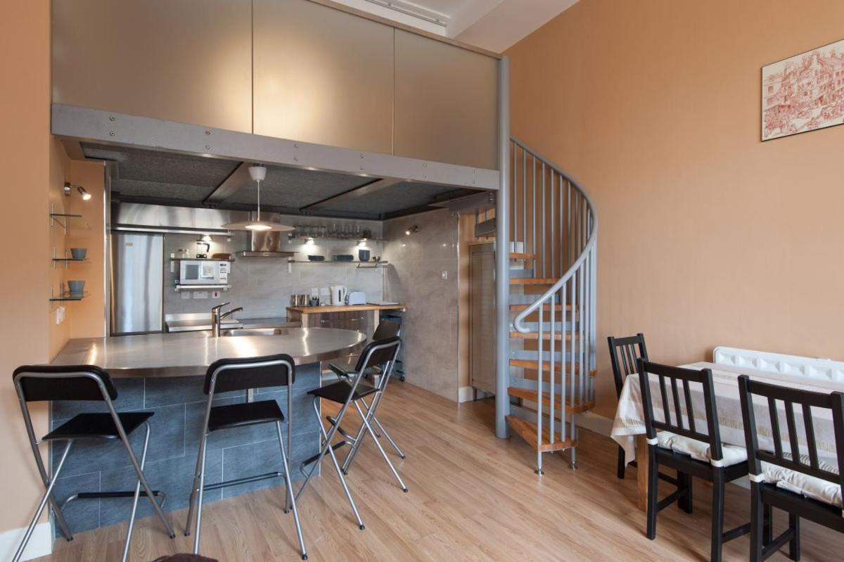 Royal Mile Mansions By Edinburgh City Apartments Екстер'єр фото